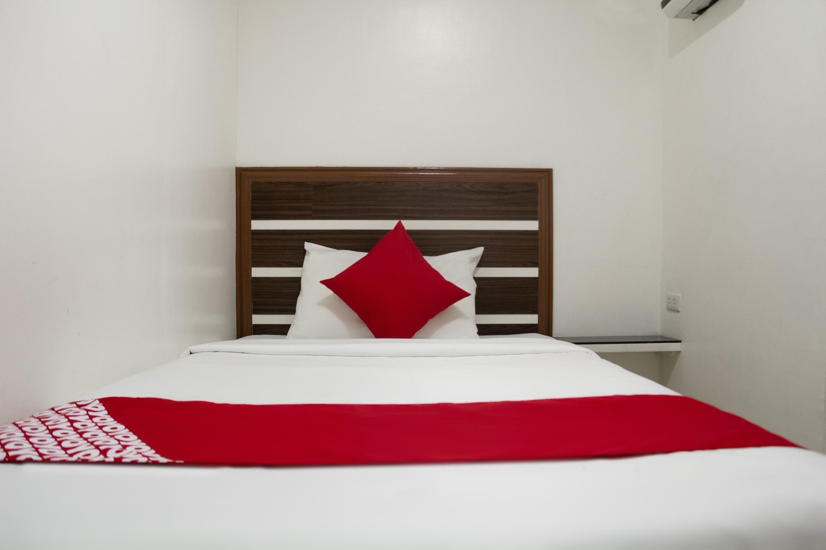 Circle B Appartelle And Suites Davao Exterior photo