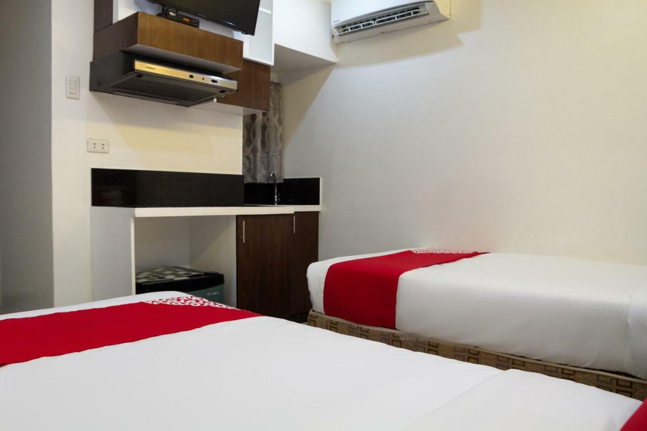 Circle B Appartelle And Suites Davao Exterior photo